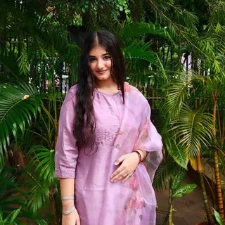 JoshuaBroouv's tweet photo. 喜歡前衛金屬風的拜託看這塊
實品��銀光感超漂亮！ 高光金屬釉像藝術磁磚
這顏值真的不開玩笑頂到天花板 https://t.co/MlsXSI35b3