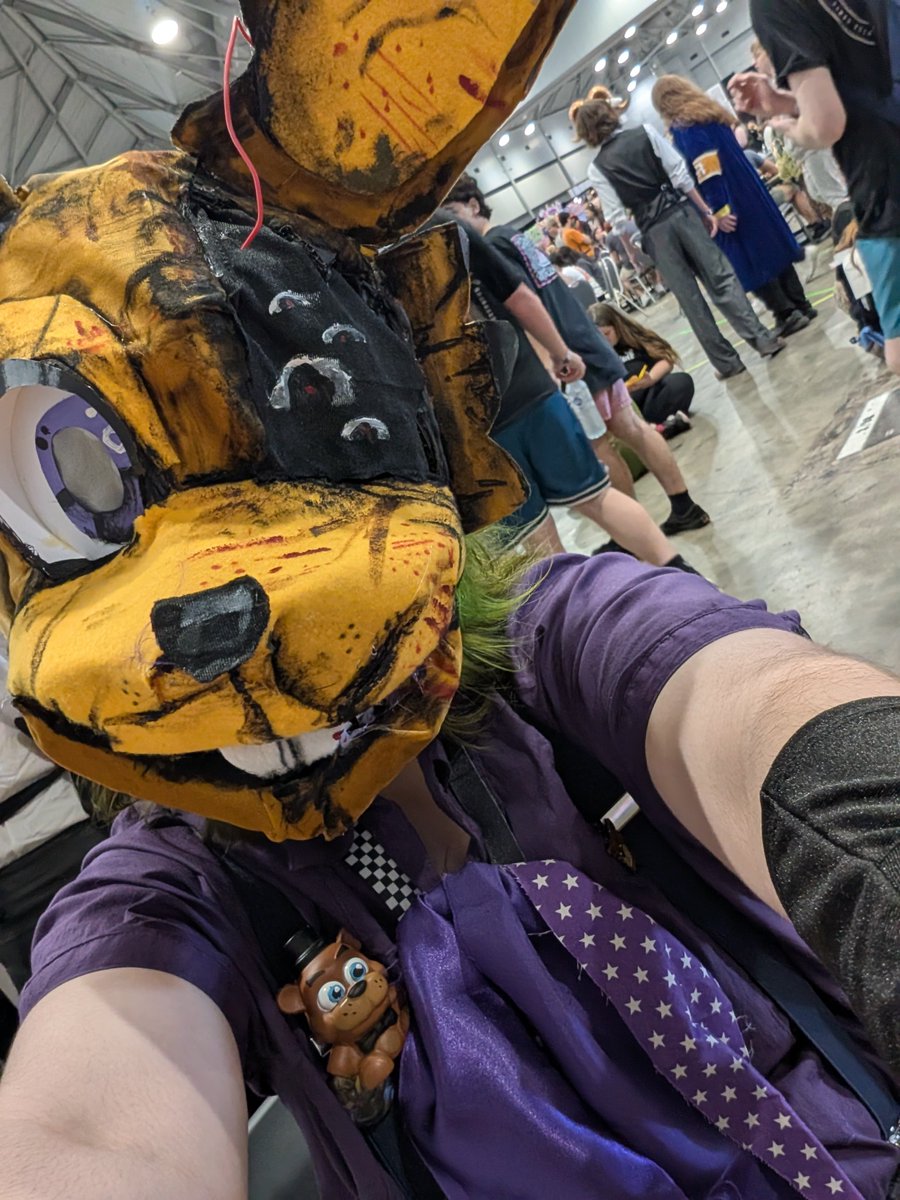 imfeelingfacty1's tweet photo. Not a FAA post but I went to ozcon today ! Here was my cosplay, if you saw me lmk!

#fnafcosplay https://t.co/IBlIaf4xHQ