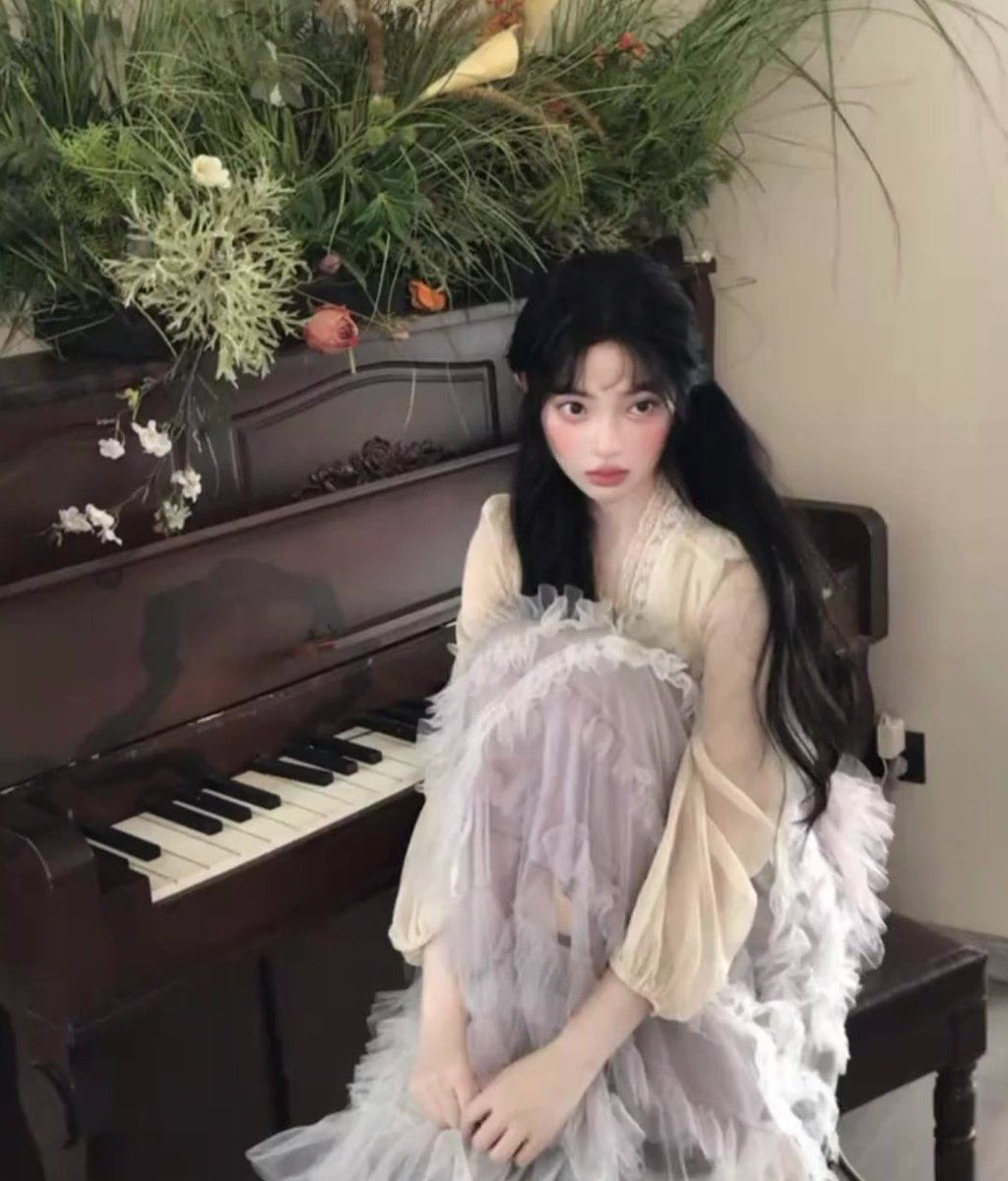 Svrluvashang's tweet photo. 사람그림체가
어떻게
유화? https://t.co/fR6V73WCv5