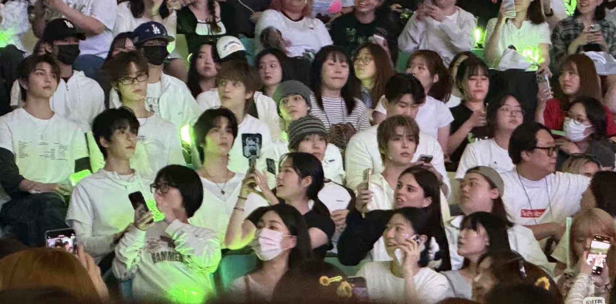Curly_Hamin's tweet photo. Wait a minute.. the rumour 👀 
8 members + 3 hidden trainees .
Hanbi,Hamin,Hyunjun,Songha,Haruta, Justin,Daniel ,Charlie. #SMTR25 
©️📷owner https://t.co/5U6yuz43cx