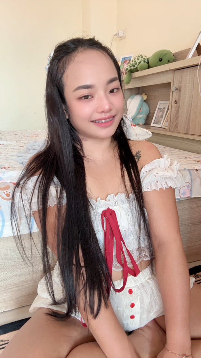 MeaghanGlibizt's tweet photo. 🌷 คนที่ชอบเนื้อครีมเบา ๆ น่าจะชอบตัวนี้?
เนื้อบางเบา เกลี่ยง่าย ทาแล้วผิวดูนุ่มละมุนขึ้น พร้อมแต่งหน้าต่อได้✨
ช่วยบำรุงผิว พร้อมช่วยดูแลผิวจากแสงแดดในทุกวัน☀️🤍
สนใจทักมา :🆔pari6309
พิกัด #บ้านเก่า #พานทอง #อมตะชลบุรี #ชลบุรี https://t.co/gxK3AC2cpM