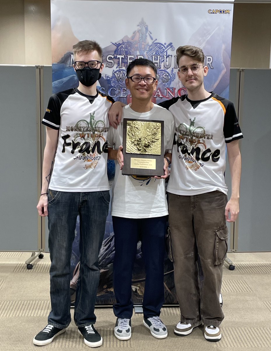 monsterhunter's tweet photo. Members of the Monster Hunter dev team stopped by to meet our Monster Hunter Wilds Championship - Global Exhibition teams!

Congratulations again to our champions Team France, @arismh10 and @vycery! https://t.co/MhI47SmyFk