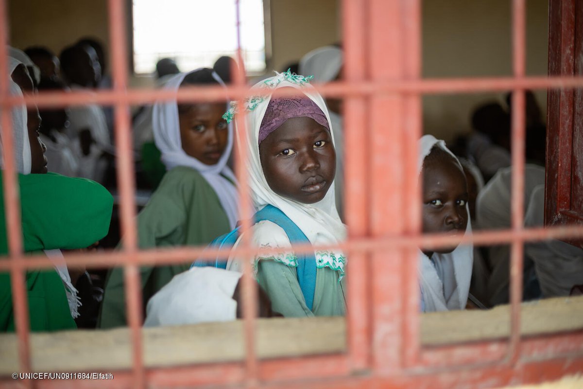 UNICEFSudan's tweet photo. 9 classrooms.
900 children.
900 possibilities.

In Kosti, White Nile State, @UNICEF has built nine new classrooms through the Accelerated Learning Programme. Nearly 900 displaced children now have the chance to return to education.

#ForEveryChild, Education https://t.co/sQR4JYxIP1