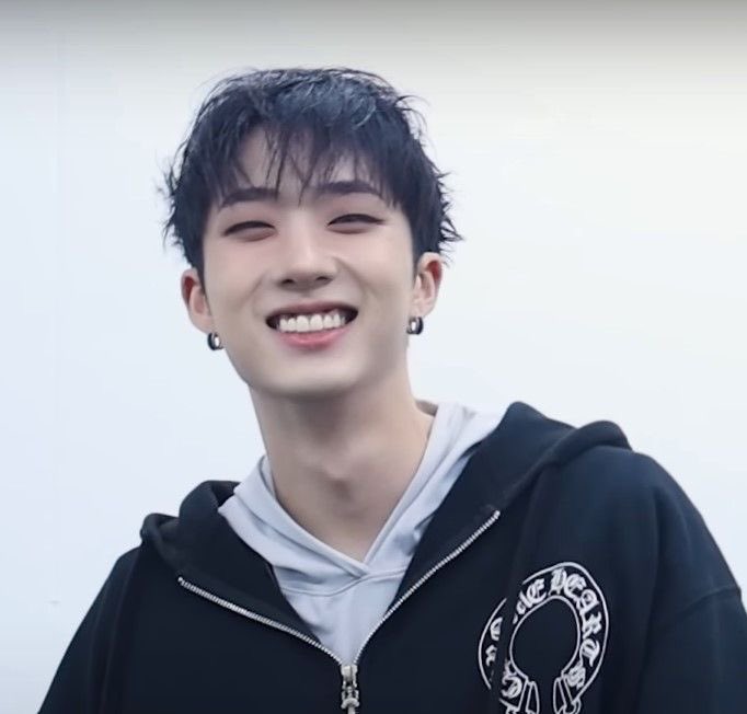dailychoijiung's tweet photo. https://t.co/UGWfYknTpB