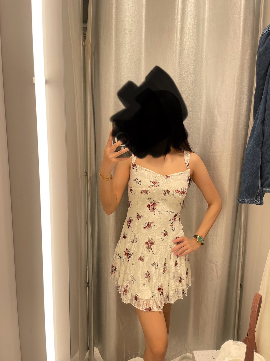 FURRY1230's tweet photo. ส่งต่อ เดรส Bershka   900฿.✅ 
ไซส์ S เราอก 32 เอว 26 สูง 163 ใส่ตามรูปเลยค่ะ
(ขอดูรูปเพิ่มเติมได้นะคะ ใส่ครั้งเดียว)

#bershka #ส่งต่อเสื้อผ้ามือสอง #ส่งต่อเสื้อผ้ามือ2 #โล๊ะตู้ #เสื้อแบรนด์ https://t.co/QaZifIpQUS