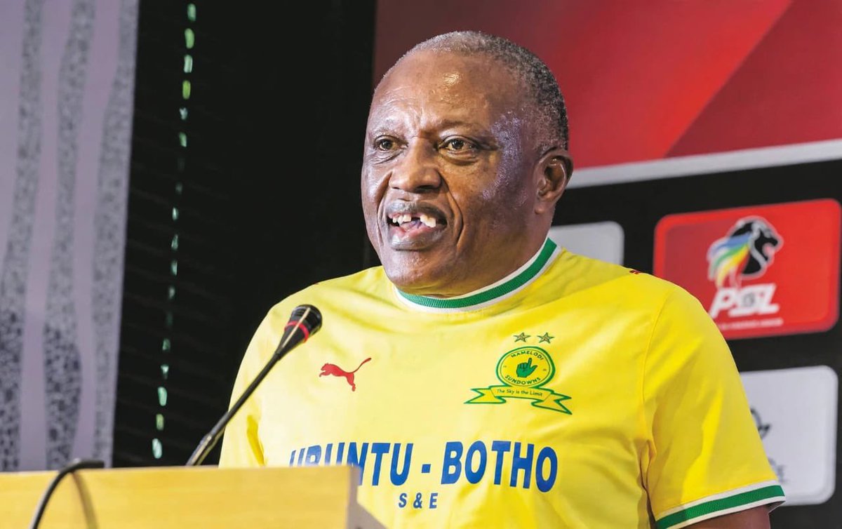 ReeNumber9's tweet photo. @NsovoTheBucs It is FIFA… not League ya chairman 👆🏼🤣⭐️⭐️. Uzoba strong 😂💪🏻 . https://t.co/7In1E3Z8Ch