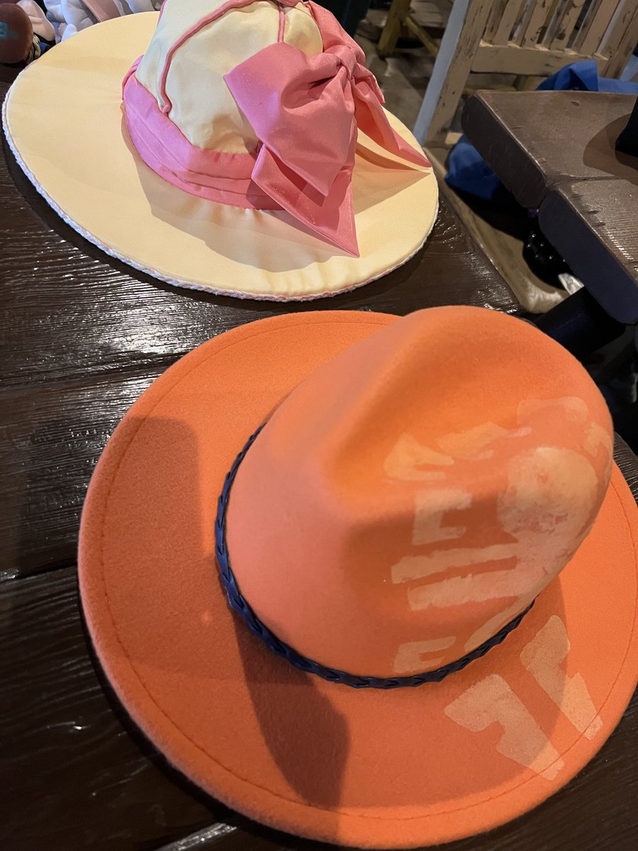min0hmin's tweet photo. 仮装始まったので🔑あけました
前半してきたよ
パーク空いてたし、色々あって楽しかった！
また写真あげますが
雨も降ったりしてたからか仮装民自体少ない
ほんとミキフレ少なくって寂しい🥺
(帽子新調しました https://t.co/oMywebhzVp