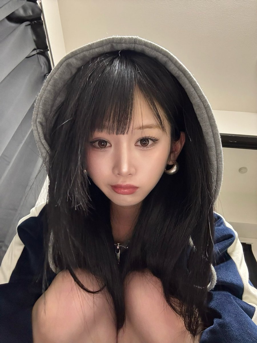 RrrrN78234010's tweet photo. これが👈👉こう
ダウンタイム頑張って乗り越えよう😸 https://t.co/Qry2Fs4yeW