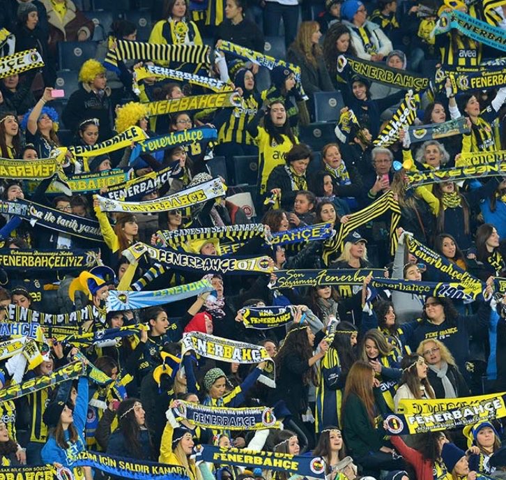 SaracogluSports's tweet photo. Alex de Souza:

"Fenerbahçeli kadınların Dünya Fenerbahçeli Kadınlar Günü Kutlu Olsun." https://t.co/xObRovtWCl
