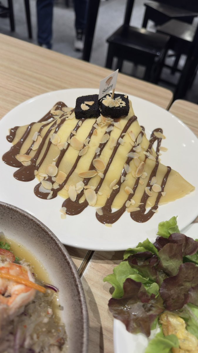 Babymild2772's tweet photo. อยู่อยุธยาน้าาาา 
แวะหาอะไรกินหน่อย https://t.co/zMmLPauo5X