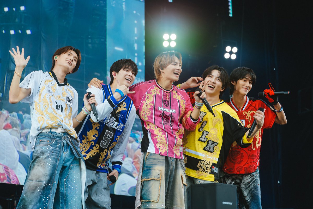 icigo711's tweet photo. 5人めちゃくちゃ輝いてる。
会場雨でした？5人見てると晴天に見える☀️ https://t.co/FON2y5e439