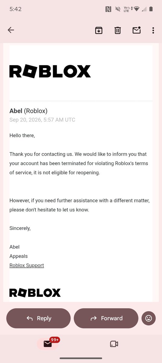 Roxyxtea11's tweet photo. @receivedRBLX Is ineligible for reopening. This is unfair on me and I have done nothing wrong. https://t.co/TSbvc8g1fn