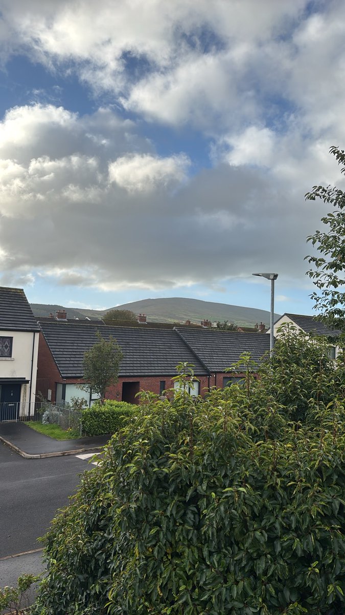 Olliexplumber's tweet photo. Just on my way to work and couldn’t help but take a picture of our beautiful landmarks #justloveplumbing https://t.co/3qiZZlt1IM