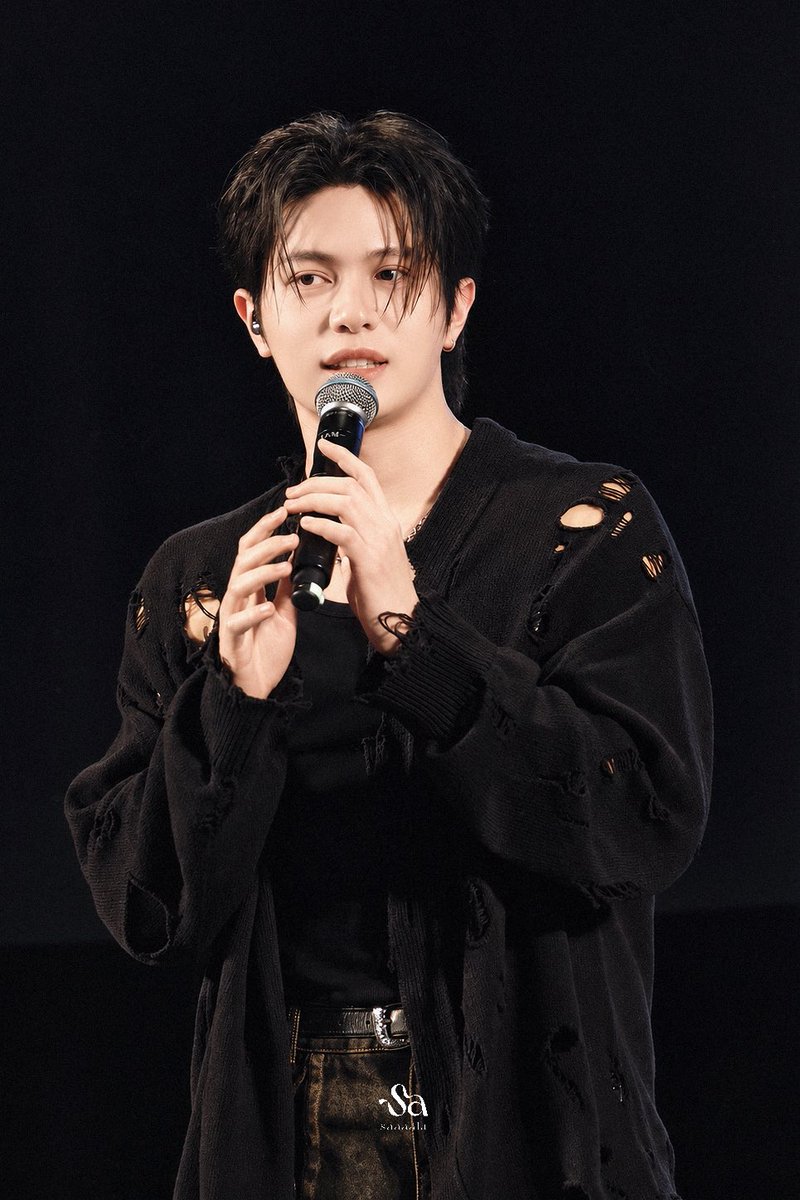 Saaaala_z's tweet photo. 𝐋𝐨𝐨𝐤 𝐚𝐦𝐚𝐳𝐢𝐧𝐠 𝐭𝐨𝐝𝐚𝐲🖤

#williamjkp 
#LYKNDuskAndDawnxOsaka https://t.co/BcJfaRHLpX