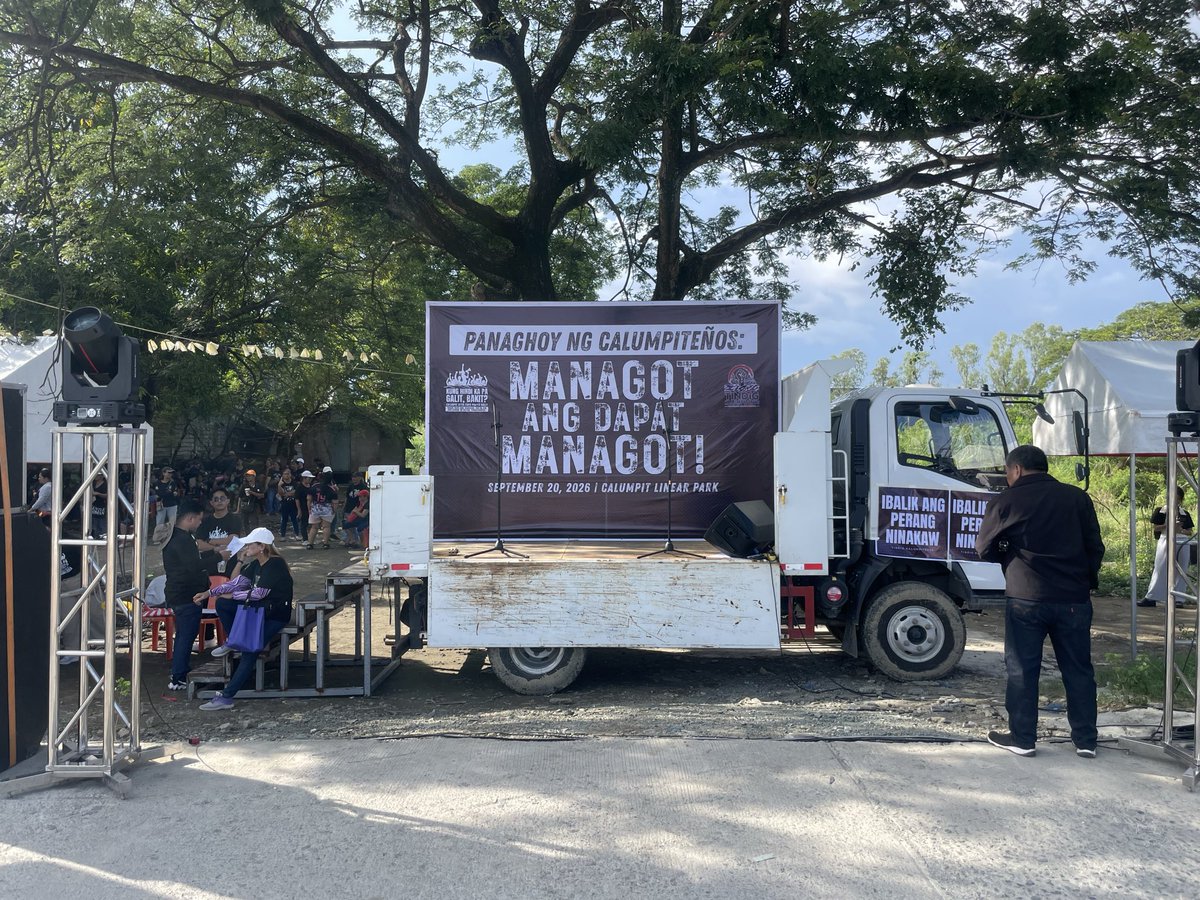antonio_amielc's tweet photo. 'MANAGOT ANG DAPAT MANAGOT'

Nagtipon-tipon ang mga residente ng Calumpit, Bulacan sa Calumpit Linear Park para sa nakatakdang programa bilang pagkundena sa korapsiyon at panawagan sa pananagutan kaugnay ng flood control scam ngayong Linggo, Sept. 20.  @ABSCBNNews https://t.co/4PpXQ9rq9q