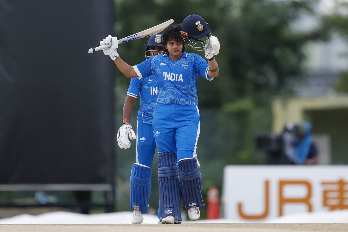 CricVerse07's tweet photo. 🚨 INDIA QUALIFIED INTO FINAL OF ASIAN GAMES IN CRICKET 🇮🇳

- One win away from the historic gold 🥇

#Intothefinals #Asiangames #IndvsBan https://t.co/xUGoZRhU7b