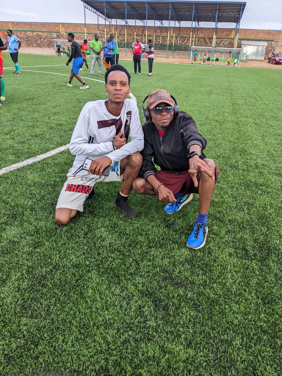 Radarnshya1's tweet photo. 📡 RADAR Y’AMAKURU yazindukiye muri Gicumbi, ireba uko siporo rusange yagenze kuri Stade ya Gicumbi ( KANANI Stadium).
🎥 RADAR Y’AMAKURU🛑

#RADARYAMAKURU #Gicumbi #SiporoRusange #SOBER #Urubyiruko https://t.co/JiLSSxl5HT