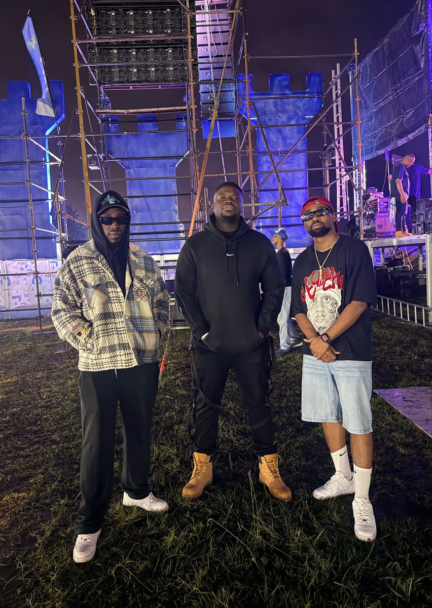 crboyworldwide's tweet photo. https://t.co/OXyj5j2aJU