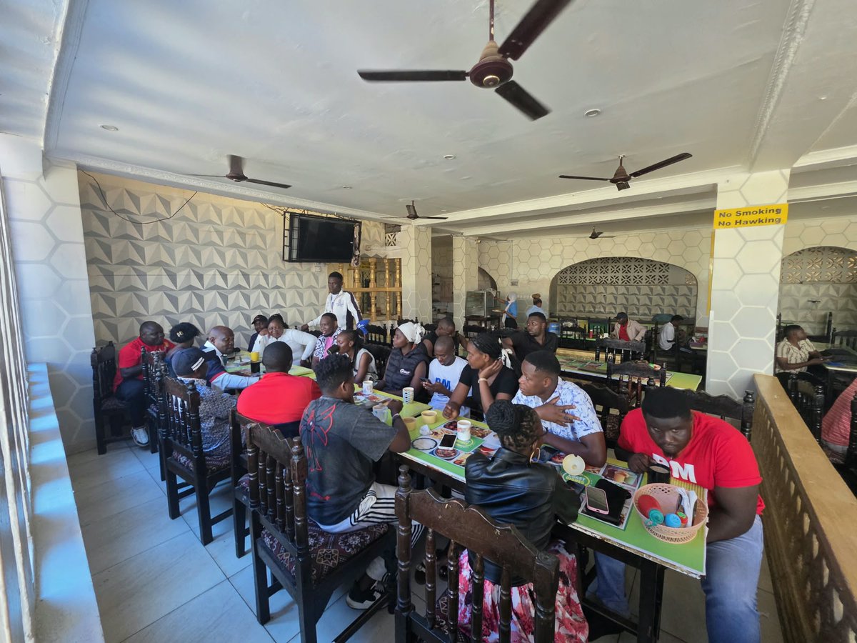 EndooRadio's tweet photo. Pm party getting ready to hit the ground today at the coast region on meet people tour #kijanapower #caleamisi https://t.co/yo4dmZokhi