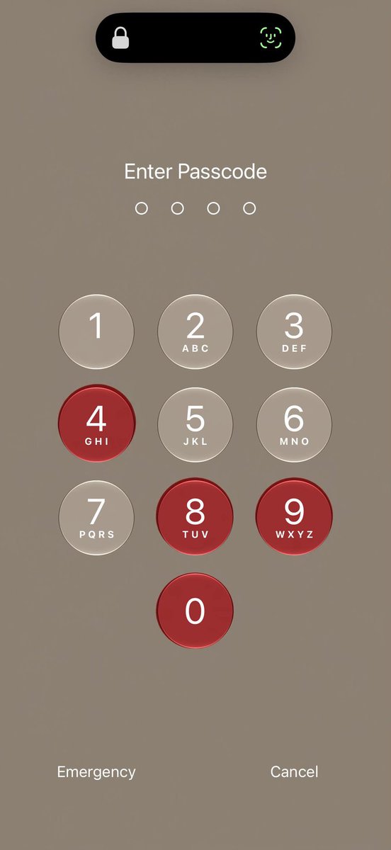Imam_jr01's tweet photo. I customized my wallpaper so i wouldn’t forget my password https://t.co/uIziI0amrI