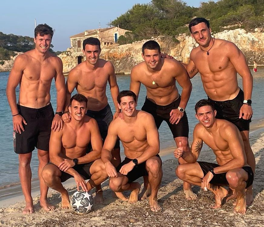 _Rugby_Guy's tweet photo. 🍓🍊🍍🍏🫐🍇 #Elizalde(T.) #Wade #Pellandini #Lavayén #Fraga #Moneta #Isgró https://t.co/hSkA7s9SZY