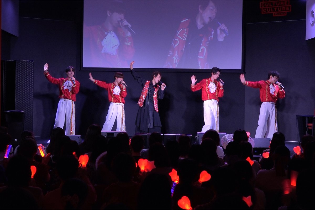 encountofficial's tweet photo. 【#ENCOUNT REPORT】

元光GENJIの山本淳一×華MEN組
スペシャルライブを開催🎤
■ https://t.co/xpwAt4sSBD

山本淳一「いつかメンバーとやれたら」　
ステージで語った夢「それまで“ひとりGENJI”頑張ります」！💫

#山本淳一 #華MEN組 ＠Kamengumi_staff https://t.co/gDmGKNEctX