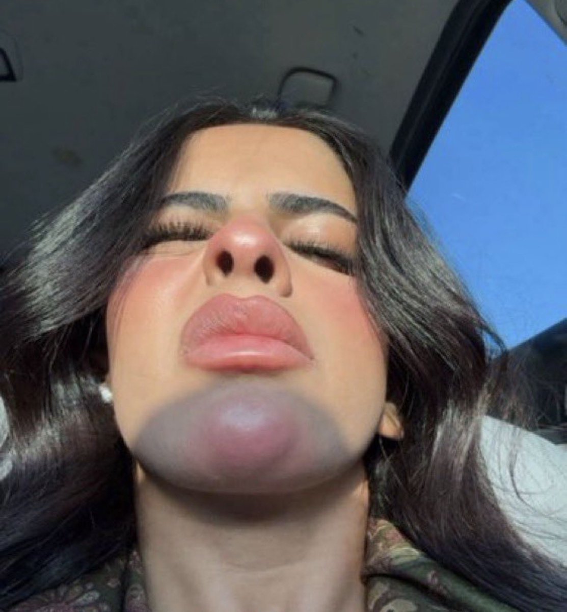 Ranoiw's tweet photo. اهه شوفو عمتي كيف مصدومه من ريحة طيزي كسمييي😵‍💫🛐

( ما تقدر ترسل خاص ضيفني وبجيك خاص ) https://t.co/WIj8KyyyOA