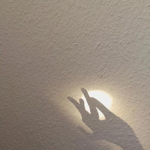 CaliTexx's tweet photo. 🌻 🌺 👍 🎌 🪐 💐 My cat just knocked over my cup https://t.co/dEoLTWAMgh