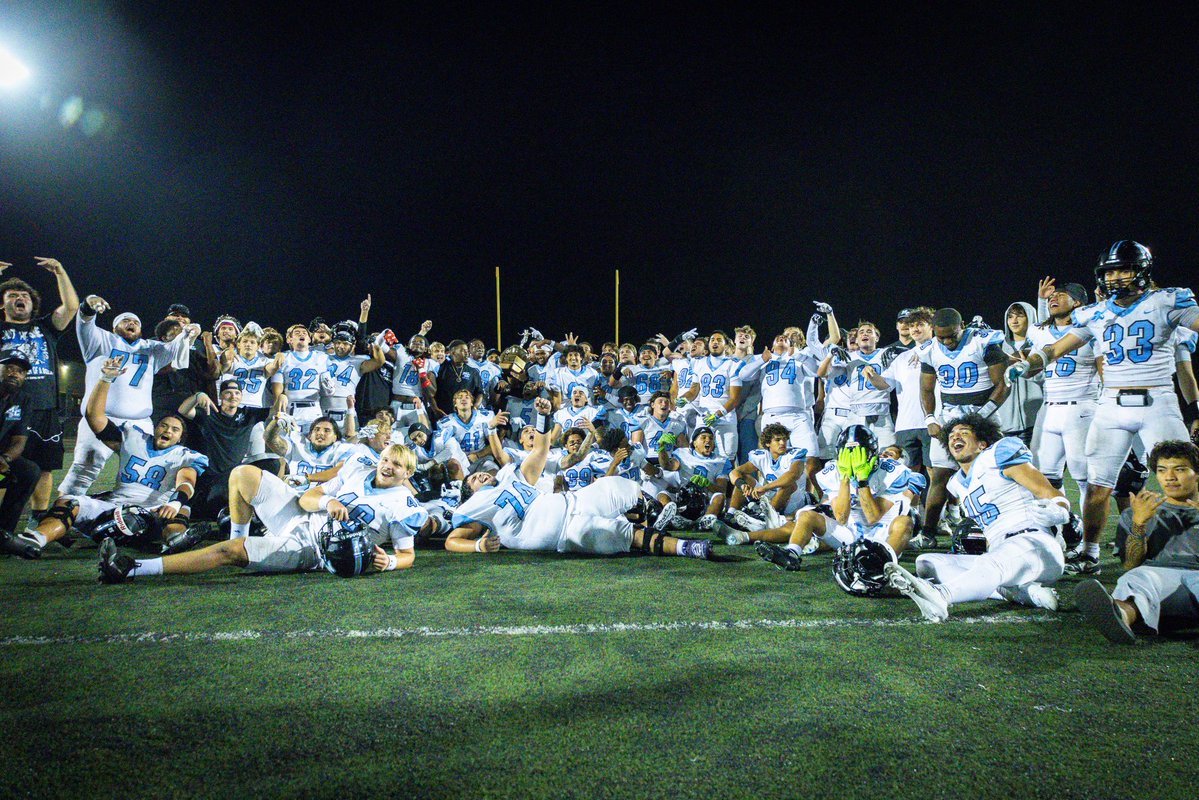 beccamargolin's tweet photo. @mcraidersfb Win against Ventura College https://t.co/WR3g7KKdio