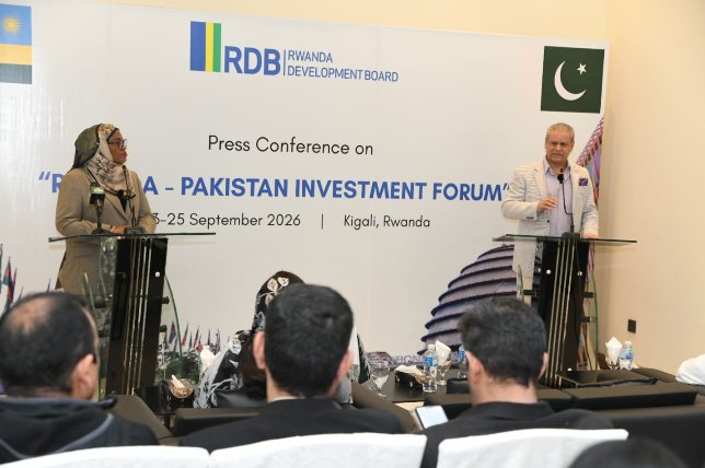 hezamedia's tweet photo. Itsinda ry’abashoramari n’abacuruzi bo muri Pakistan, rigizwe n’abantu 15–16, riteganyijwe kugera i Kigali mu cyumweru gitaha kugira ngo ryitabire Rwanda–Pakistan Investment Forum, izaba kuva 23 kugeza 25 Nzeri 2026. Bazahura n’inzego za Leta y’u Rwanda, abashoramari n’abikorera. https://t.co/DGqCqQQYYW