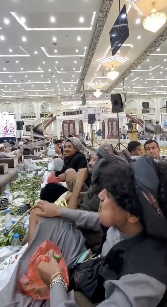 adelassalafi's tweet photo. Sunni gathering vs Rawafidh gathering

Know the difference https://t.co/z4GyI6664d