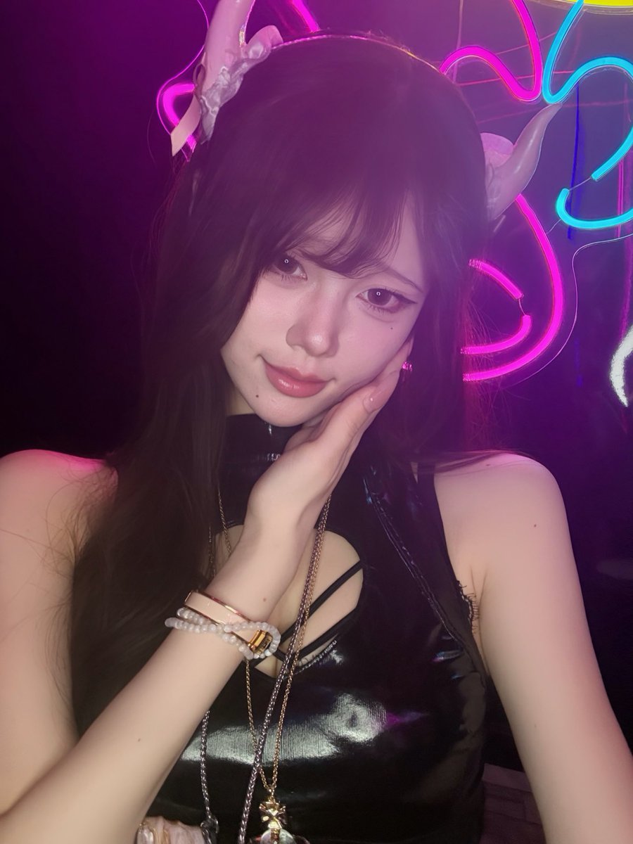 WingsSuccubus's tweet photo. 😈Succubus Angel Wingsオープンしてます😈

今日のサキュバスは
💜エリナ　@erina_wings
💜ゆの　@yunomaru_SW 
💜うさ　@usa__wings 
🌙みゆう　@miyuu_ikb
🌙ぱーじ@purge_wings 

シルバーウィークイベント開催中♡毎日通ってお得な特典をゲット😈

☁️イベントオススメシーシャ☁️
紅芋タルトシーシャ

イベントフード🍴
きつねおうどん🦊900LP
きのこ満喫セット🍄800LP

営業時間⏰17:00~25:00
ご来城お待ちしております♪