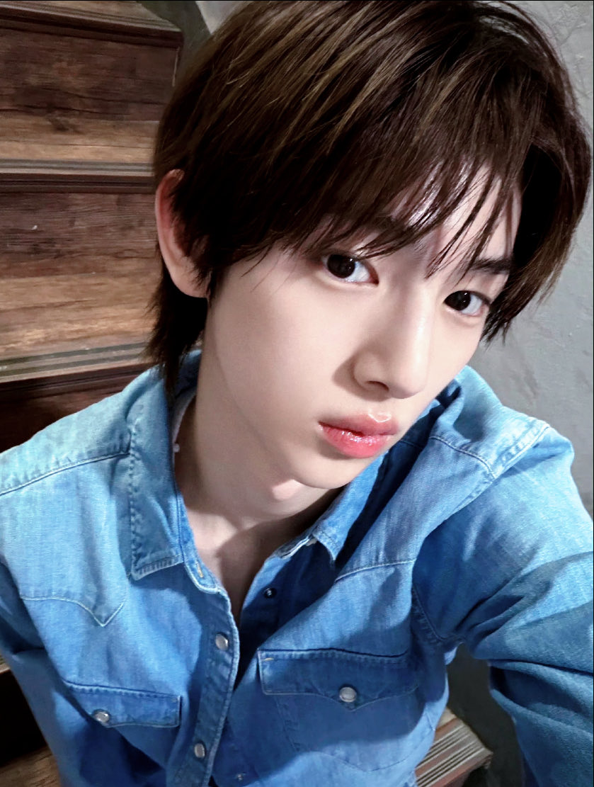 MaoJuhoon's tweet photo. @Chocomochi813 @ONLYHOONvn JJUPREMACY comes from stable breath control while dancing, JJUNIVERSE watches KIM JUHOON perform as JJUST SHINING glows softly.

SHOUT LOUDER FOR JJU

#JuhoonInHisElement
#JUHOON #주훈 https://t.co/lNyvmXIUW6