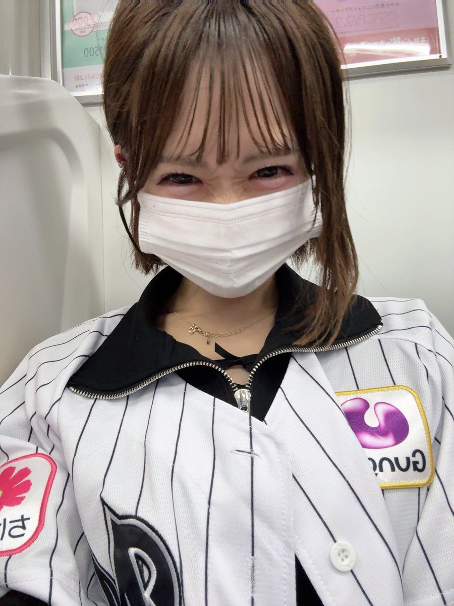 ria_kirafore's tweet photo. ロッテ中止中止中止中止中止😭雨😡 https://t.co/b4HDTJNuUj