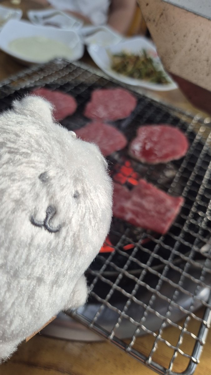 hraniu_ tweet picture