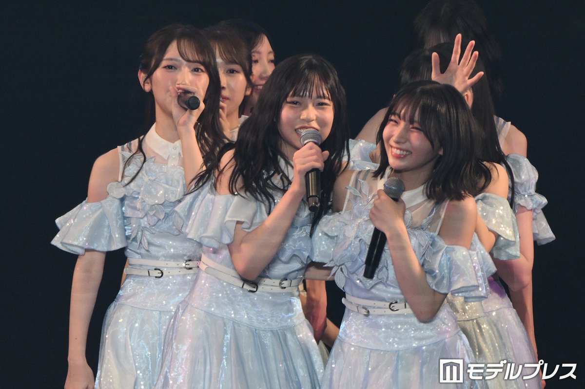 modelpress's tweet photo. 【IDOL RUNWAY COLLECTION 2026A/W🎀】

日向坂46新曲「イチャイチャ虫」
ついにファンの前で初披露🎶
イベントトリで横浜アリーナ熱狂

🎤セットリスト・写真多数
https://t.co/0KuTvTT1xq

M1.ドレミソラシド
M2.好きになるクレッシェンド
M3.君はハニーデュー
M4.Kind of love
M5.クリフハンガー
M6.イチャイチャ虫

#アイドルランウェイ