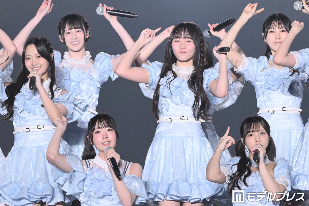 modelpress's tweet photo. 【IDOL RUNWAY COLLECTION 2026A/W🎀】

日向坂46新曲「イチャイチャ虫」
ついにファンの前で初披露🎶
イベントトリで横浜アリーナ熱狂

🎤セットリスト・写真多数
https://t.co/0KuTvTT1xq

M1.ドレミソラシド
M2.好きになるクレッシェンド
M3.君はハニーデュー
M4.Kind of love
M5.クリフハンガー
M6.イチャイチャ虫

#アイドルランウェイ