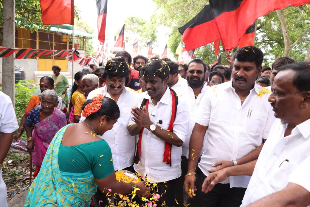 iparanthamen's tweet photo. மதுராந்தகம் சட்டமன்றத் தொகுதிக்குட்பட்ட சித்தாண்டி, மெய்யூர் மற்றும் மாமண்டூர் ஊராட்சிகளில் வாக்குகள் சேகரித்தபோது.

@mkstalin @Udhaystalin @arivalayam @DMKITwing @PEN_Offl @Subramanian_ma  @Dmkmalik1 https://t.co/aT9BaDlHDQ