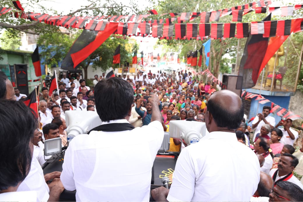 iparanthamen's tweet photo. மதுராந்தகம் சட்டமன்றத் தொகுதிக்குட்பட்ட சித்தாண்டி, மெய்யூர் மற்றும் மாமண்டூர் ஊராட்சிகளில் வாக்குகள் சேகரித்தபோது.

@mkstalin @Udhaystalin @arivalayam @DMKITwing @PEN_Offl @Subramanian_ma  @Dmkmalik1 https://t.co/aT9BaDlHDQ