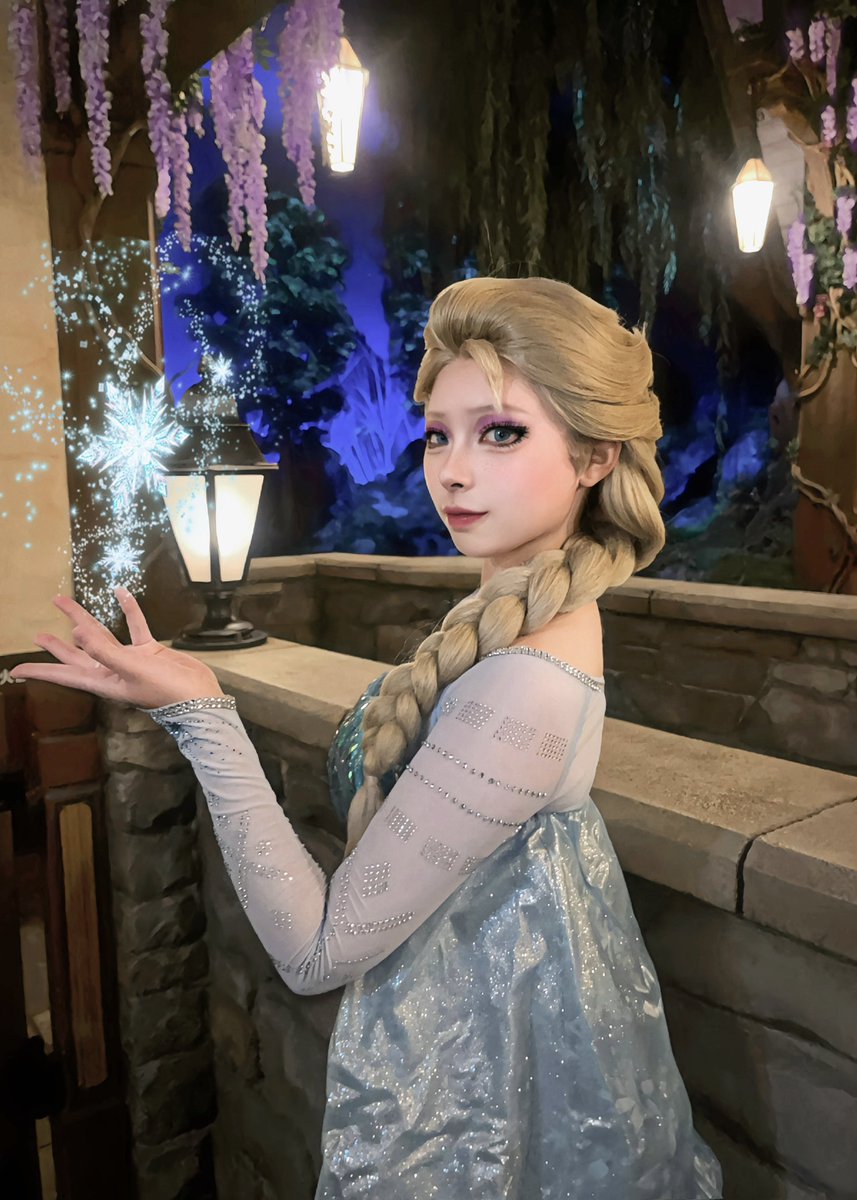 ella_c0ss's tweet photo. 𝑬𝒍𝒔𝒂*❄️·̩͙

　　　　𝐅𝐑𝐎𝐙𝐄𝐍 𝐉𝐨𝐮𝐫𝐧𝐞𝐲 

#Dハロ仮装 https://t.co/yCgIEIZYUp