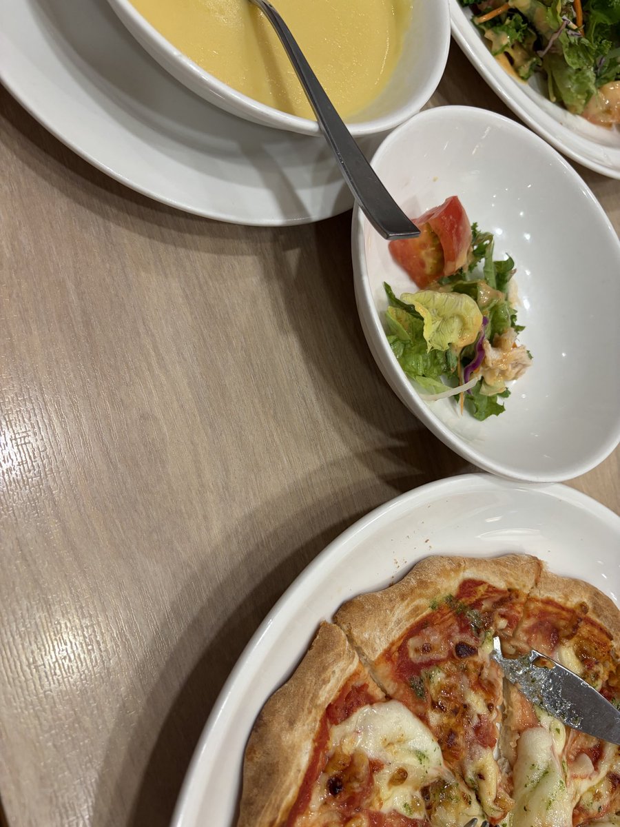 mayamochi114's tweet photo. しばらく外食出来ないから今のうちに堪能 https://t.co/DywXXvbnnK