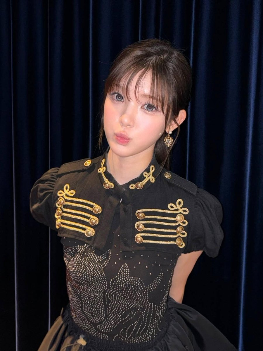 yooharmm's tweet photo. ✦ wowww, we finally made our Japanese debut! it feels so special to share this new beginning with you, and i hope our “Iconic Heart” can stay close to your hearts for a long, long time. ♥︎ https://t.co/ToMhEkY0iz