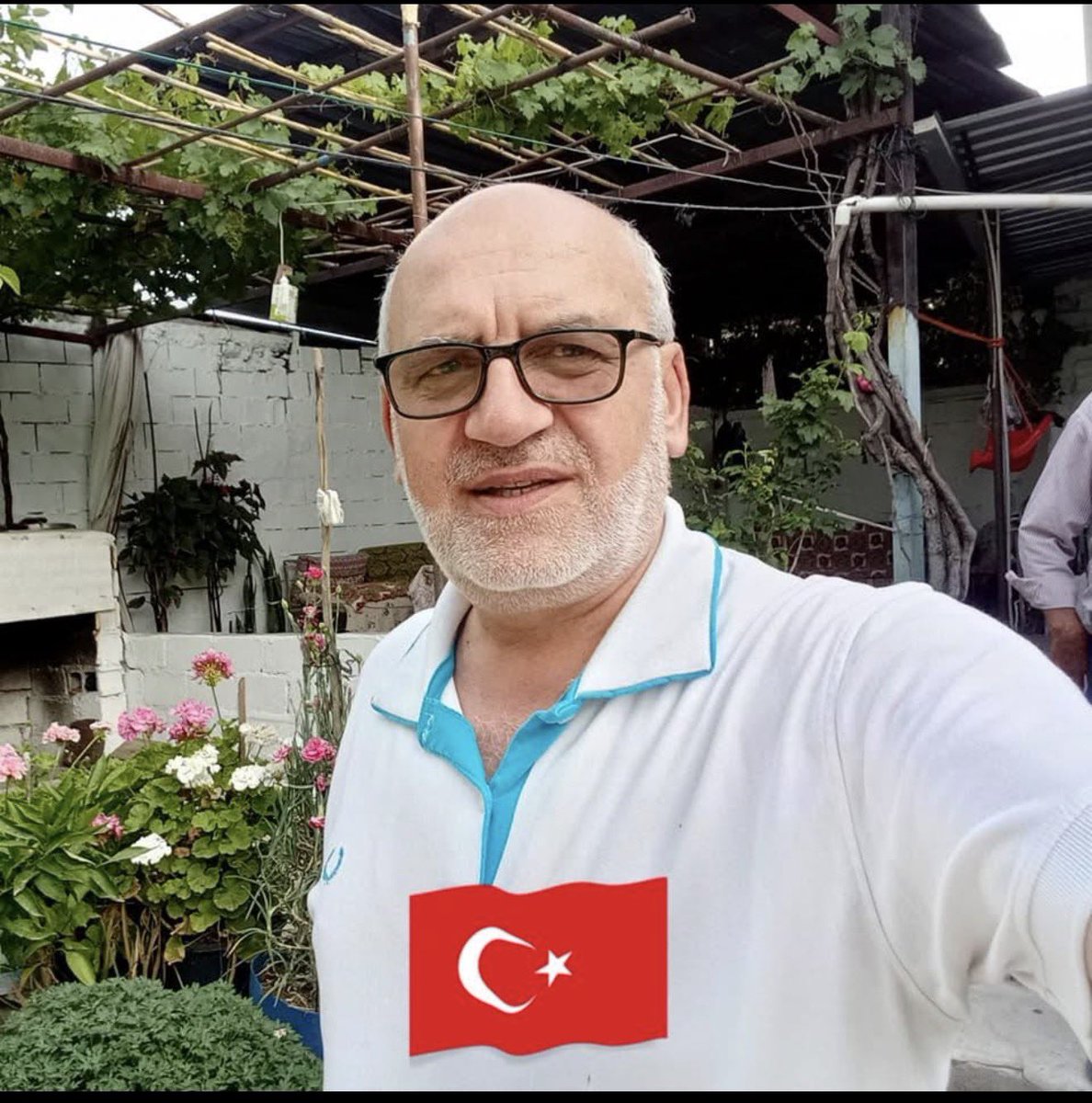Albayim100's tweet photo. İsmi Aytekin Özcan Atatürkçülere pzvk deyip Atatürk’e sürekli hakaret eden ordu’lu olup Aydın’da yaşayan bu Orsshu çocuğu çocuğunu ifşa edelim arkadaşlar https://t.co/8uMkATRLcC