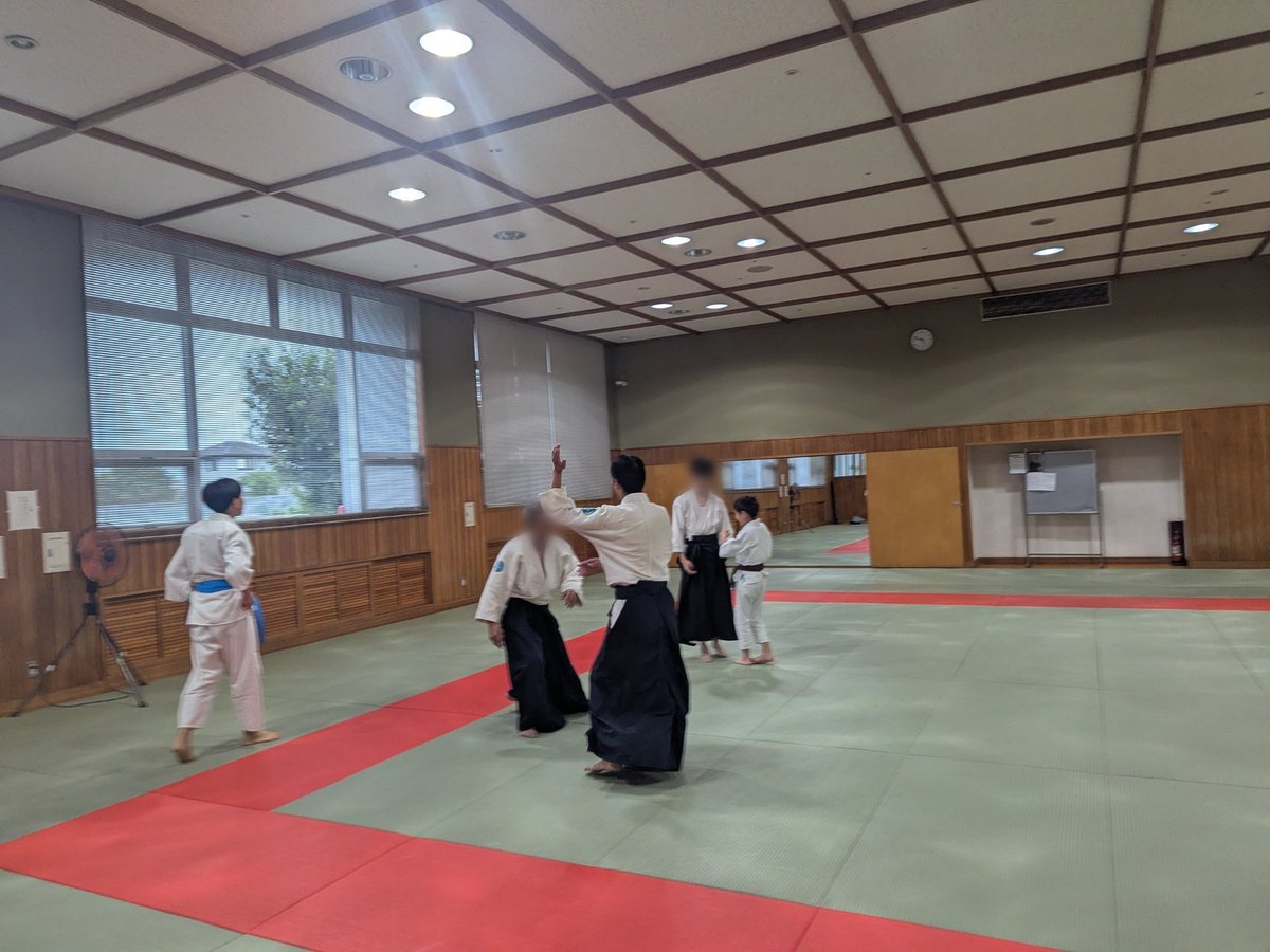 nagoya_aiki's tweet photo. 2026/9/20
練習風景
#那古野合気道クラブ 
#アデリア総合体育文化センター 
#岩倉市
#愛知県
#北名古屋市
#一宮市
#名古屋市
#合気道 https://t.co/WXRsWkSUbb