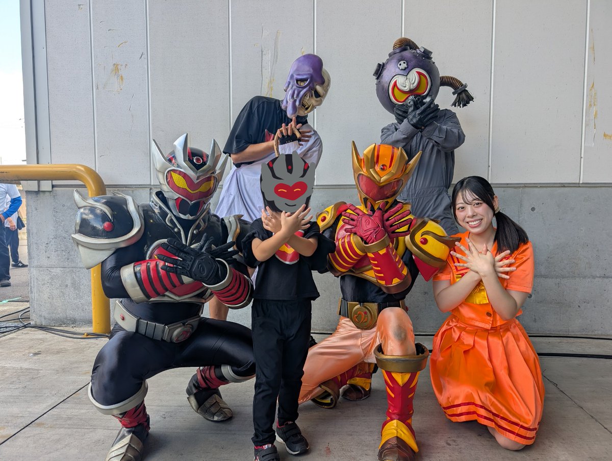 0303Dama's tweet photo. 鶴山運送の感謝祭、ミマダインショーだったね🦸✨️
👧前にミマサカイザーが来た所だ〜！
ってよく覚えてたね
久しぶりにショーが見られて、嬉しかったみたい🎶
蒜山は行けないかもだから、9月はこれで最後かなぁ https://t.co/i0maMA8M3T