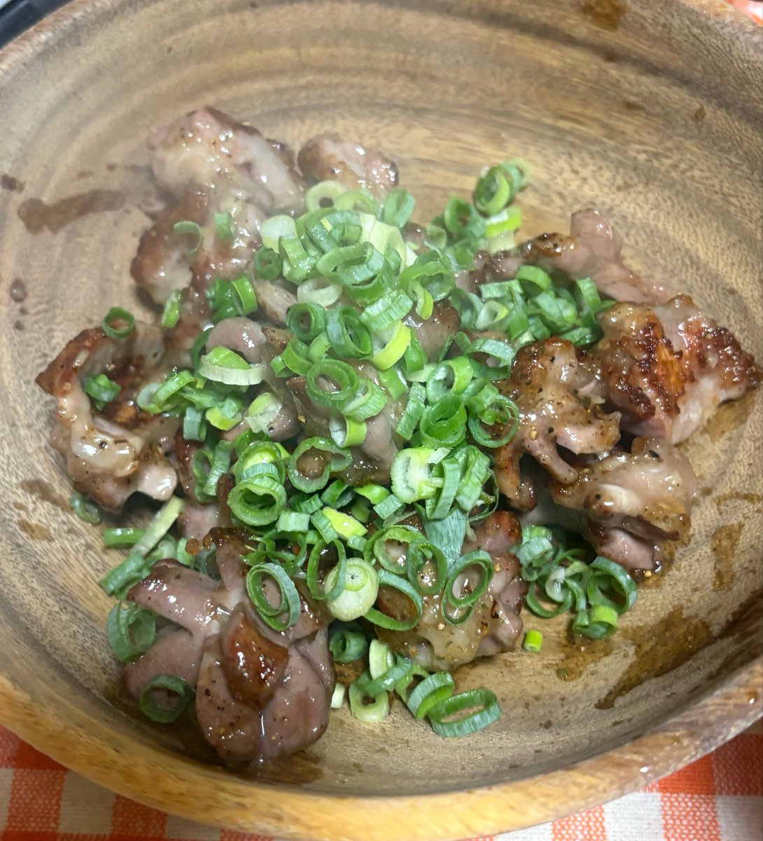 akurobatikuyaro's tweet photo. 本日の酒のアテ、砂肝のほりにし炒めっ！！ https://t.co/L6KDQz0pjv