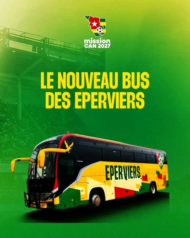 AbaloNoumonvi's tweet photo. Les Éperviers du Togo disposent désormais de nouveaux bus pour leurs déplacements. Une nouvelle dotation qui vient renforcer les conditions de mobilité de la sélection nationale. 
#Eperviers #Togo #FootballTogolais #FédérationTogolaise https://t.co/vVQy9mUsZ2