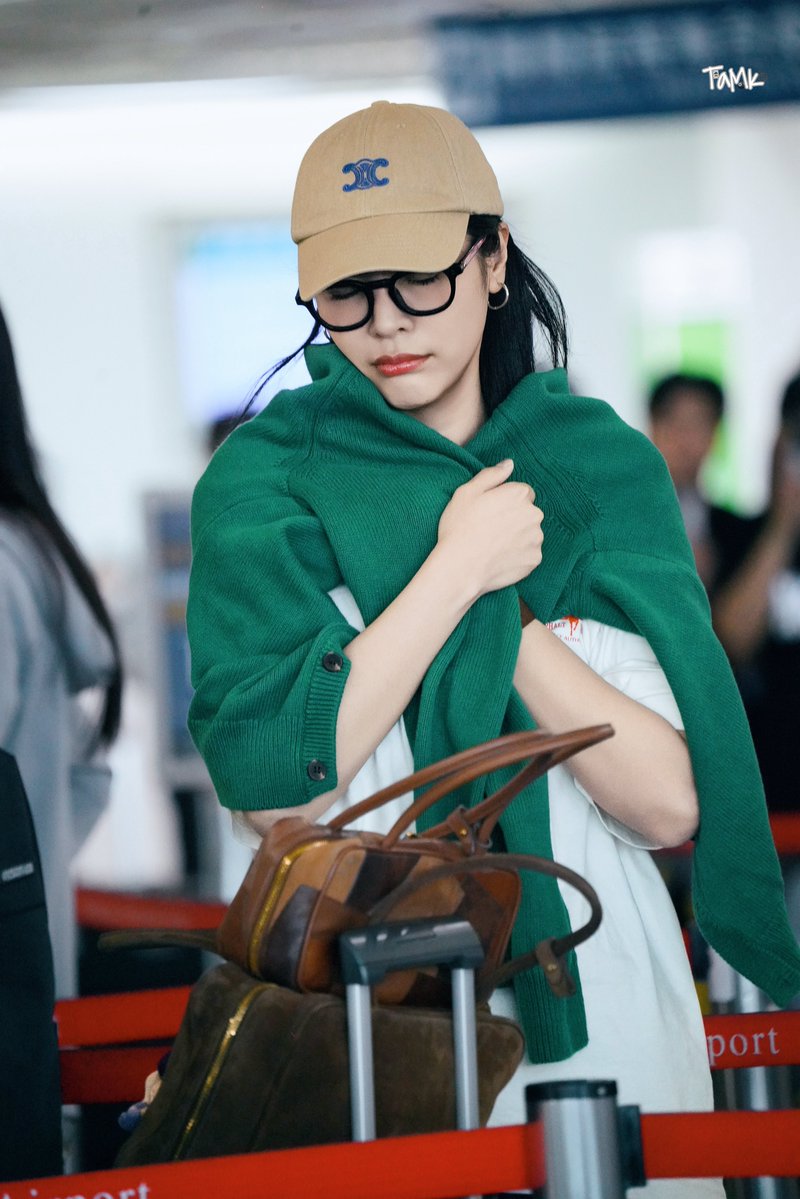 kasontam0k's tweet photo. 😎

FAYEATOM KAOHSIUNG FANMEET
#FayeAtomFMinKaohsiung
#FayePeraya https://t.co/8NEhbsrJ5b