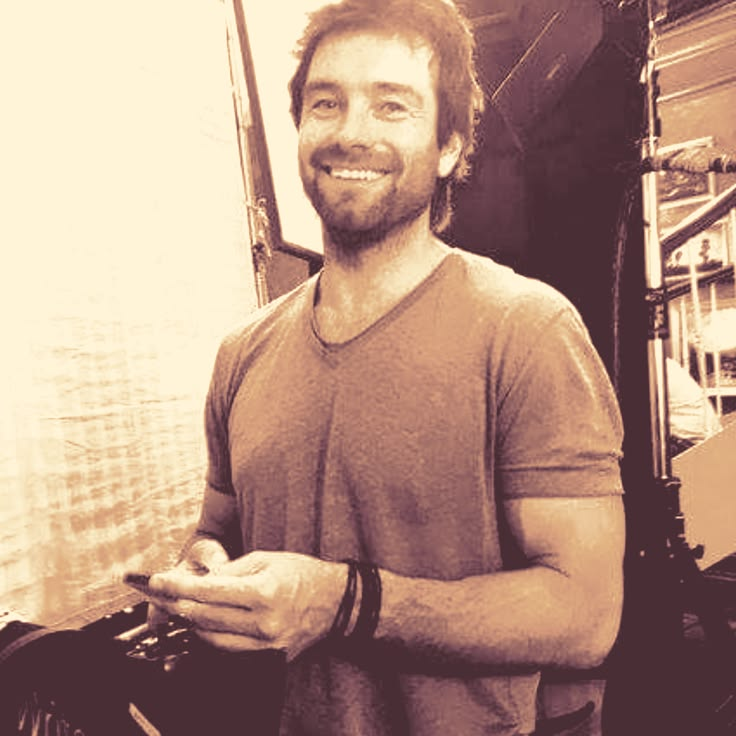 hmelanderseagle's tweet photo. he looks like a fond late-summer memory from 5 years ago https://t.co/0s3LJBjLX9