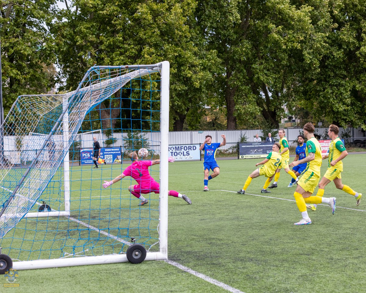 RomfordFC's tweet photo. Another great performance from @Harrison_day16 and another two goals in the bank. A great start to life in a Romford shirt ⚽️ https://t.co/xYHSIjbCdV
